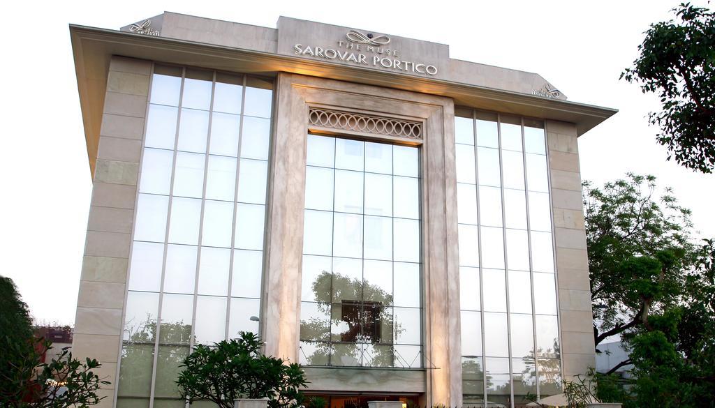 Muse Sarovar Portico Nehru Place 4*